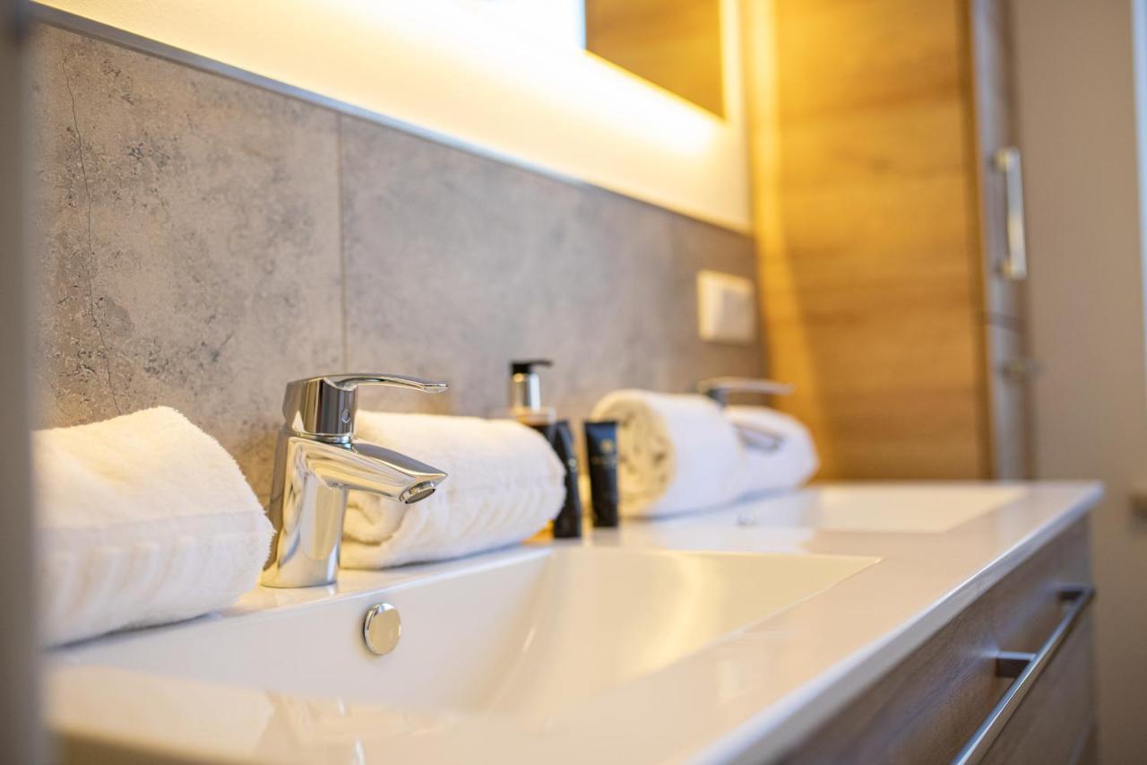 Alpenglueck Apartment การ์มิช-พาร์เทนเคียร์เชน ภายนอก รูปภาพ