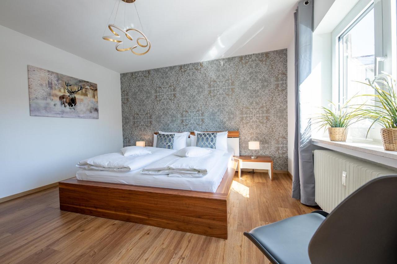 Alpenglueck Apartment การ์มิช-พาร์เทนเคียร์เชน ภายนอก รูปภาพ